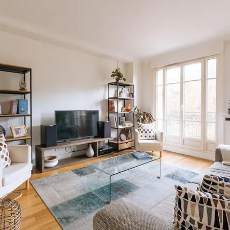 Opulent Ideal For 4 Buttes Chaumont! Appartement Paris