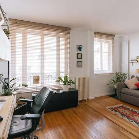Opulent Ideal For 4 Buttes Chaumont! *